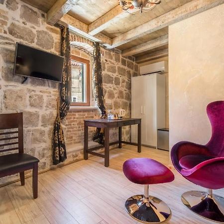 Historic Plaza Varos Split (Adults Only) Екстер'єр фото