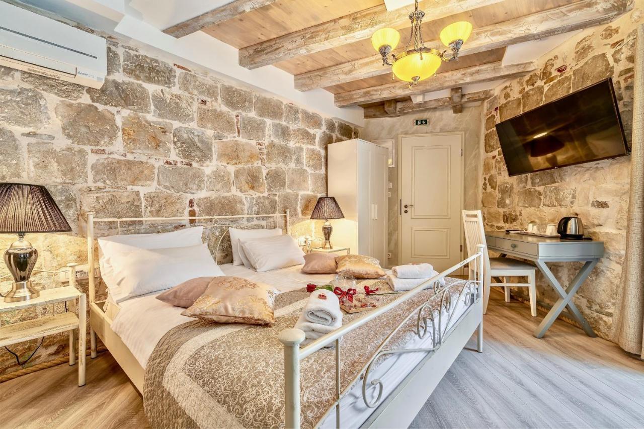Historic Plaza Varos Split (Adults Only) Екстер'єр фото
