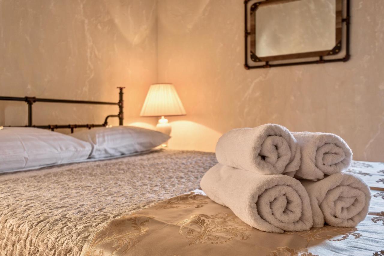 Historic Plaza Varos Split (Adults Only) Екстер'єр фото