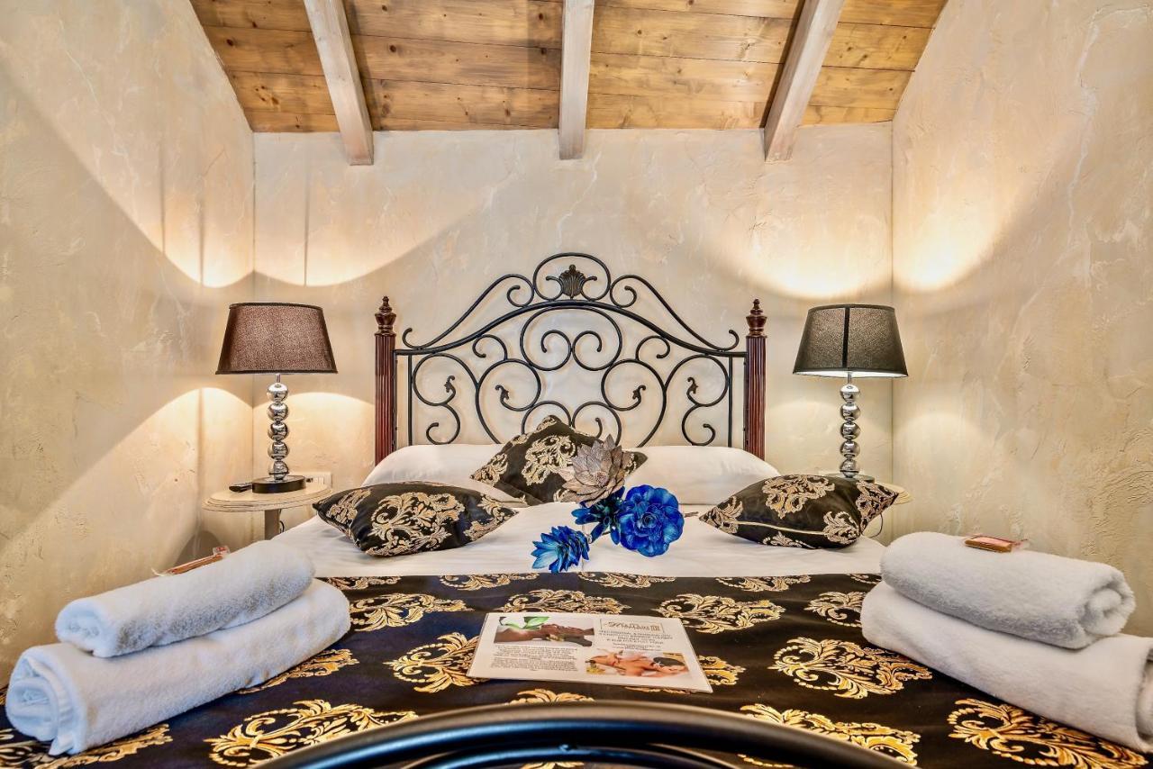 Historic Plaza Varos Split (Adults Only) Екстер'єр фото