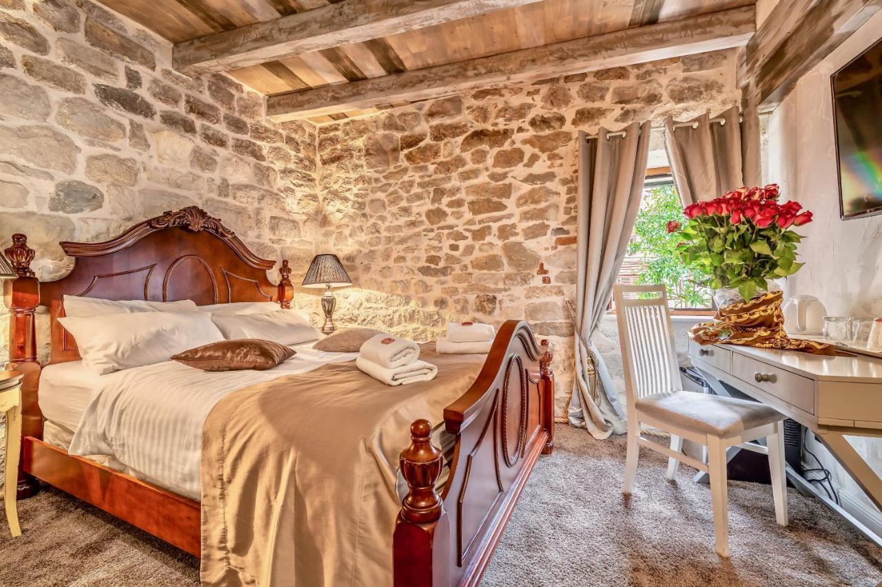 Historic Plaza Varos Split (Adults Only) Екстер'єр фото