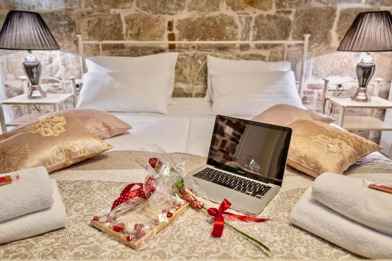Historic Plaza Varos Split (Adults Only) Екстер'єр фото