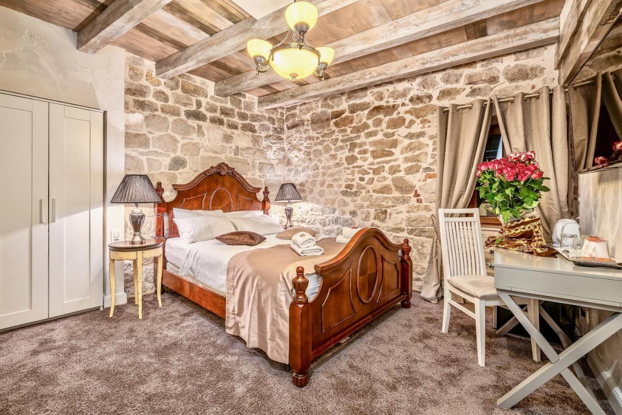 Historic Plaza Varos Split (Adults Only) Екстер'єр фото