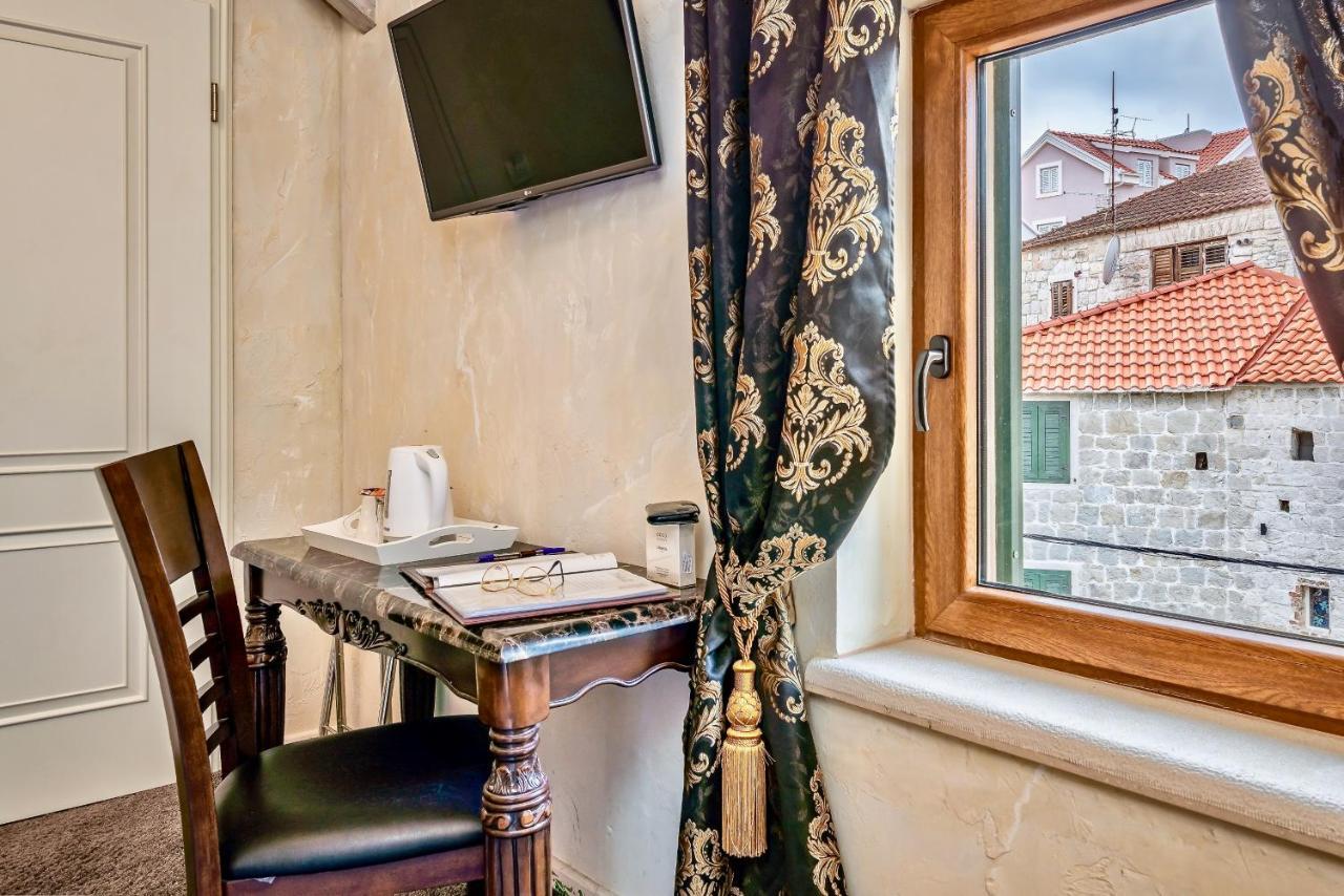 Historic Plaza Varos Split (Adults Only) Екстер'єр фото