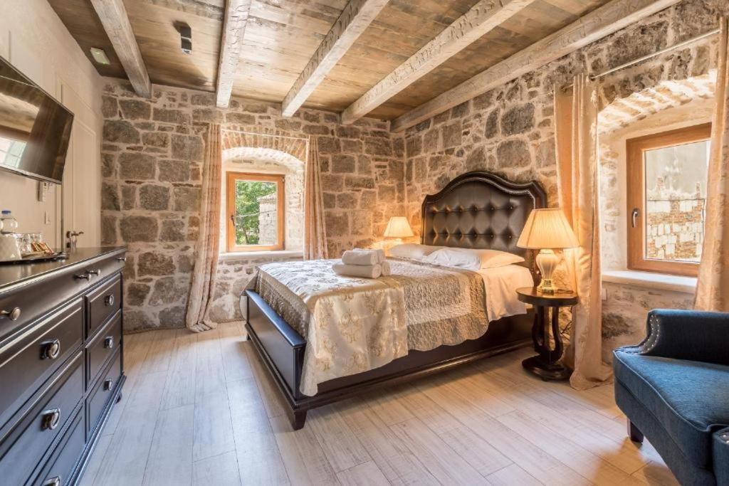 Historic Plaza Varos Split (Adults Only) Екстер'єр фото