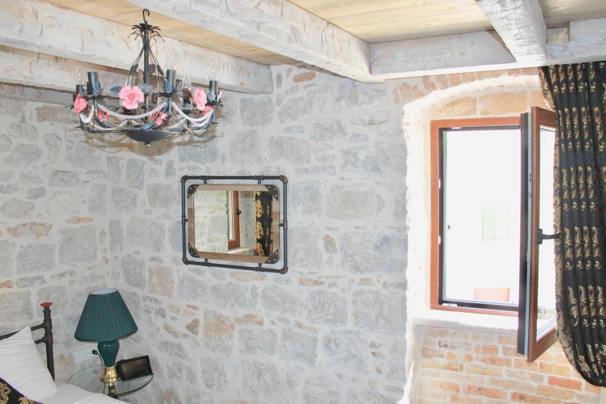 Historic Plaza Varos Split (Adults Only) Номер фото